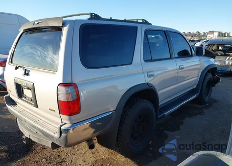 1998 Toyota 4Runner Sr5 V6 z USA, uszkodzony, nr VIN JT3GN86R1W0090888